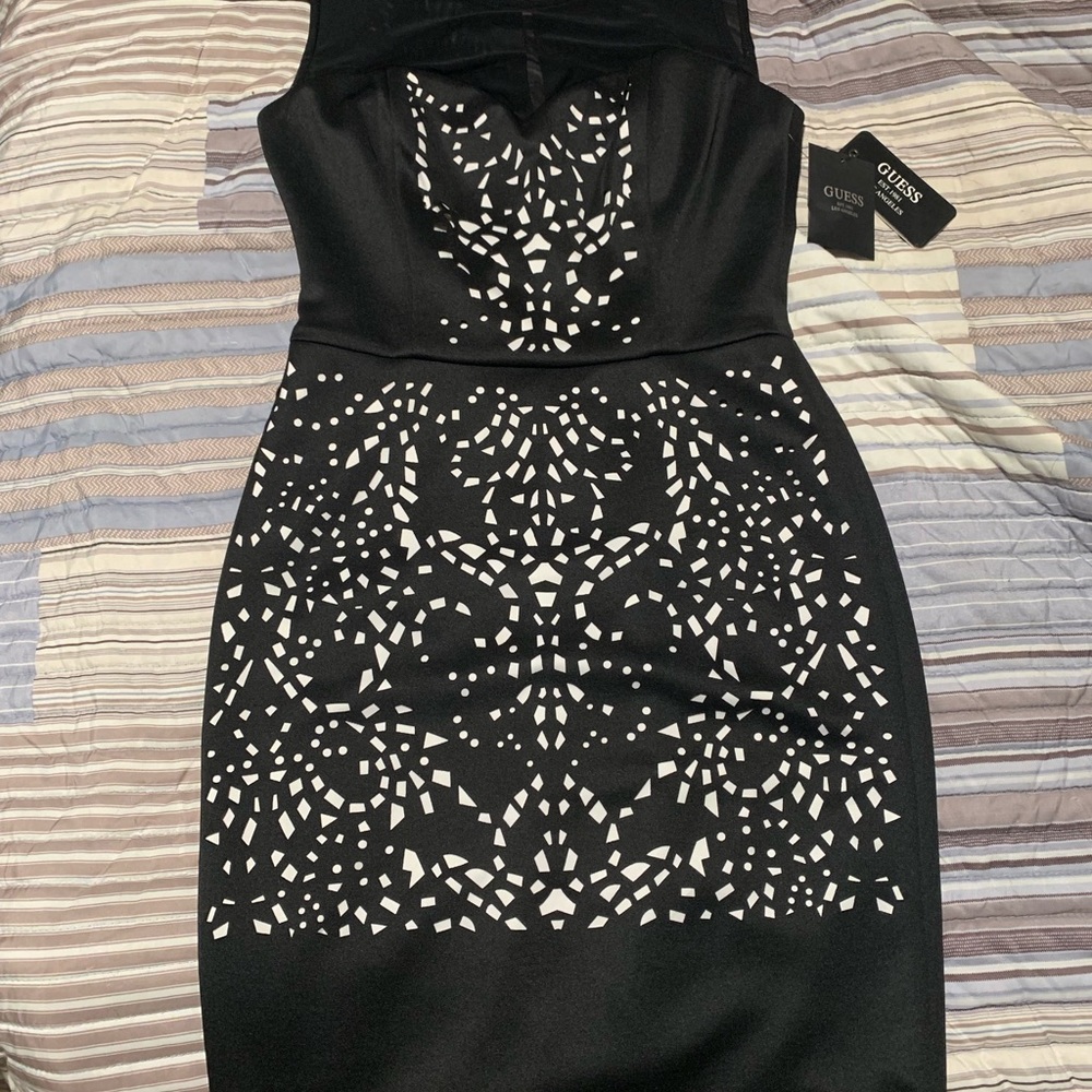 GUESS Classy Dress - Picture 2 of 9